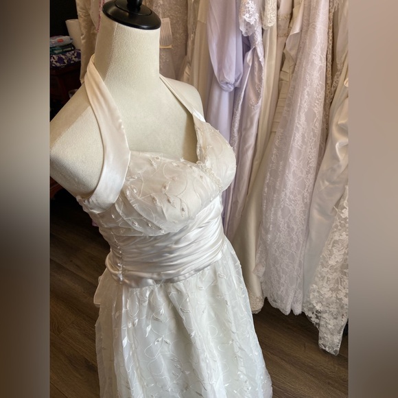 Blondie Nites Wedding Dress - Picture 7 of 12